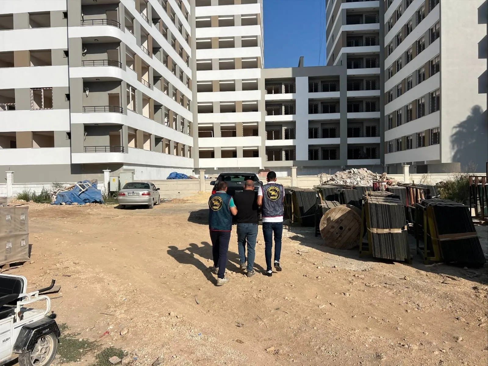 Jandarma Operasyonlarıyla Aranan Suçlular Yakalandı
